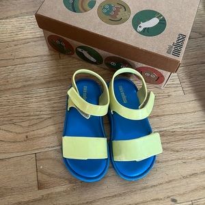 Mini Melissa 10 US girls water summer sandals